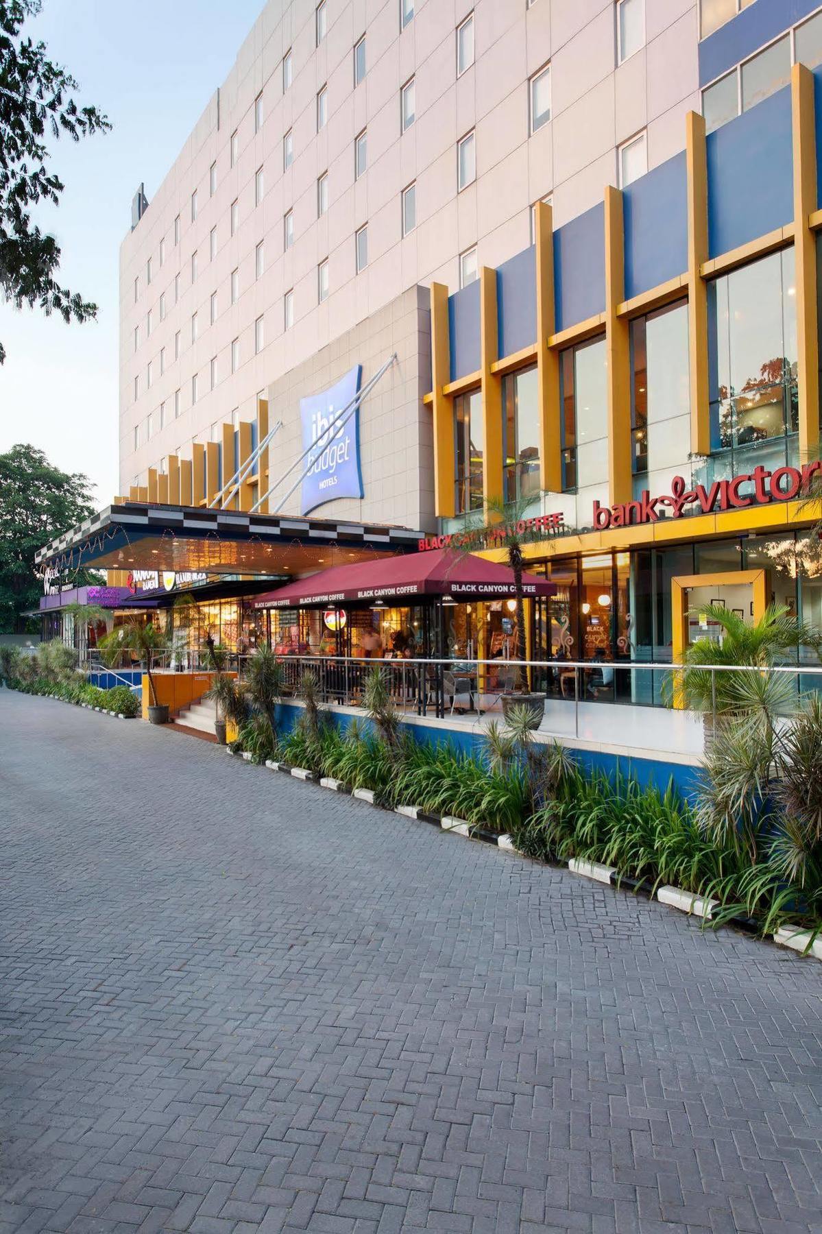 Ibis Budget Jakarta Cikini Extérieur photo